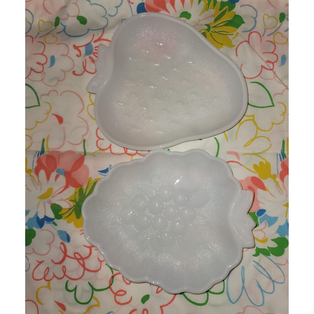 Vintage Set of Milkglass Fruit Dishes